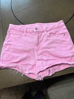 Old Navy Pink OG Straight Jean shorts.